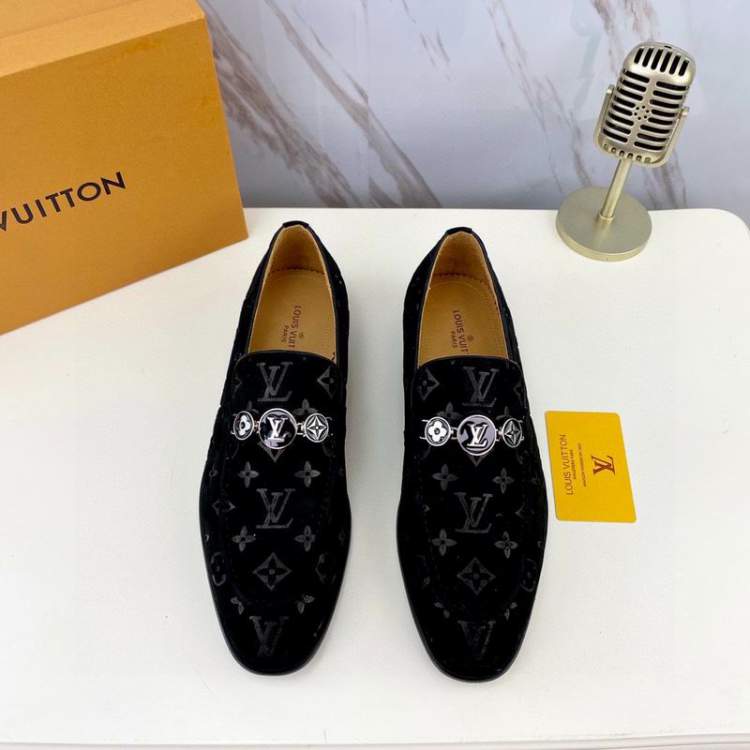Picture of Louis Vuitton Shoes _SKULVsz38-45mnf046114265